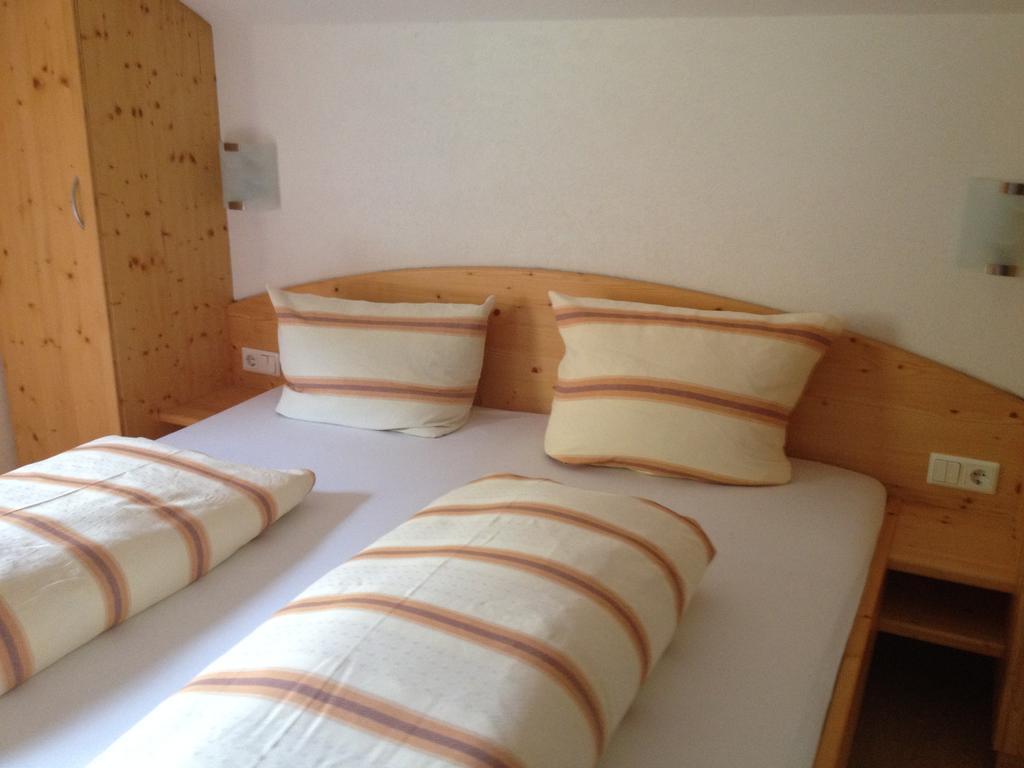 Ferienwohnung Kirchbruecke Mieders Bagian luar foto