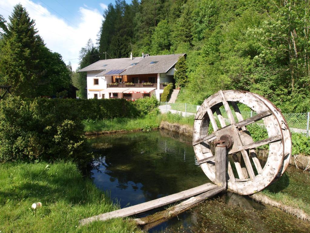 Ferienwohnung Kirchbruecke Mieders Bagian luar foto